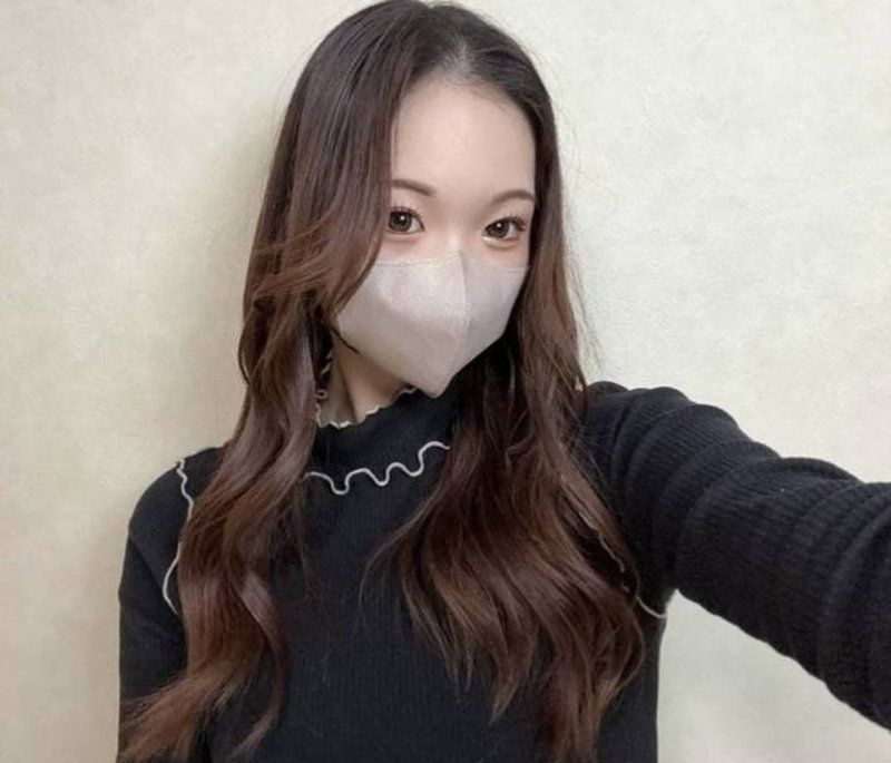 【完全素人】超可愛19歲巨乳女大學生。無套插入活塞式騎乘位讓她高潮射精&毫無疑問的陰道深處中出夾擊。附特典